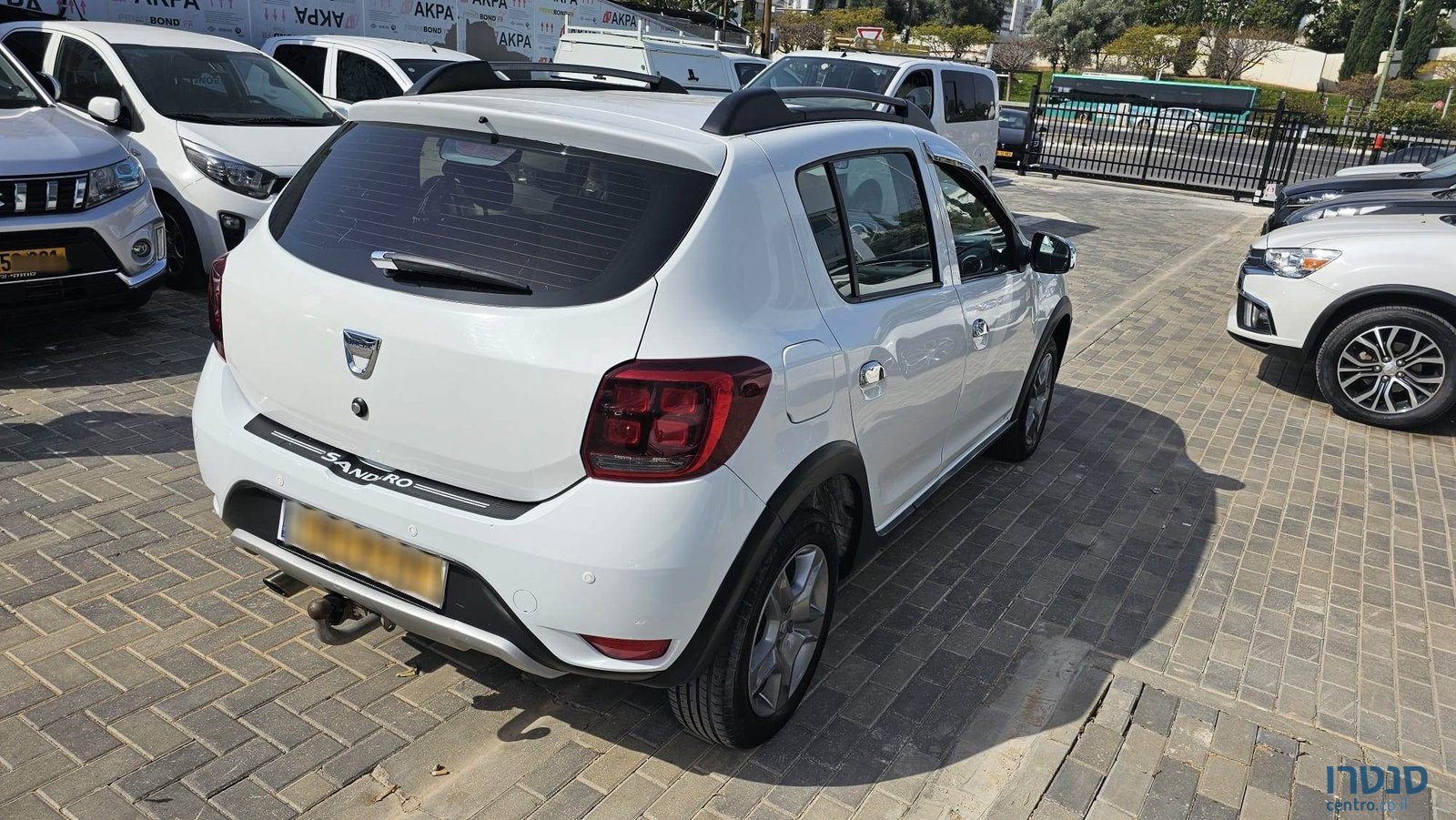 2017' Dacia Sandero photo #3