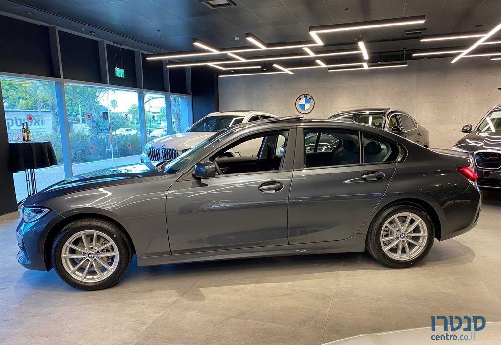 2021' BMW 3 Series ב.מ.וו סדרה 3 photo #2