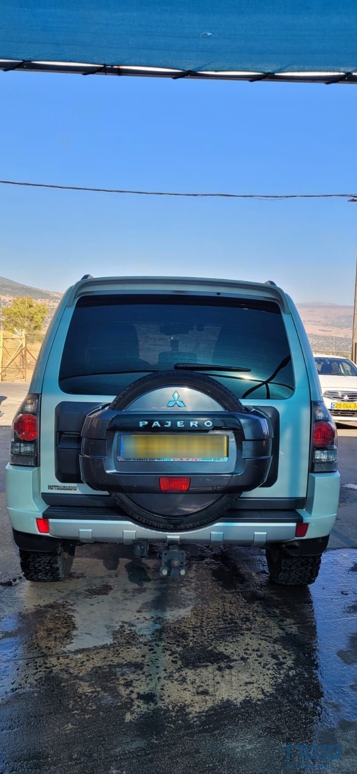 2017' Mitsubishi Pajero מיצובישי פג'רו photo #5
