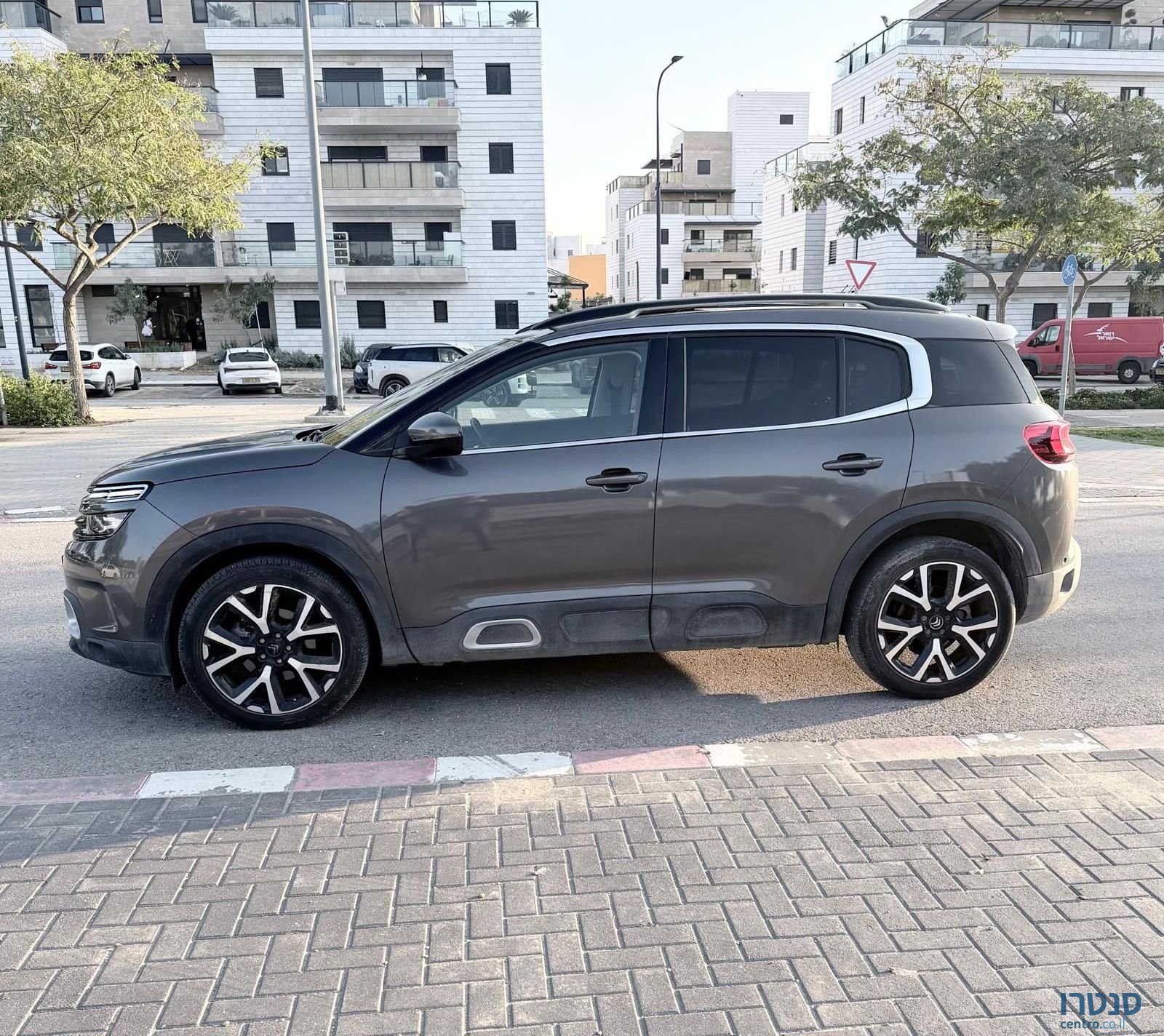 2021' Citroen C5 Aircross סיטרואן C5 איירקרוס photo #5