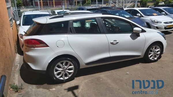 2017' Renault Clio photo #2