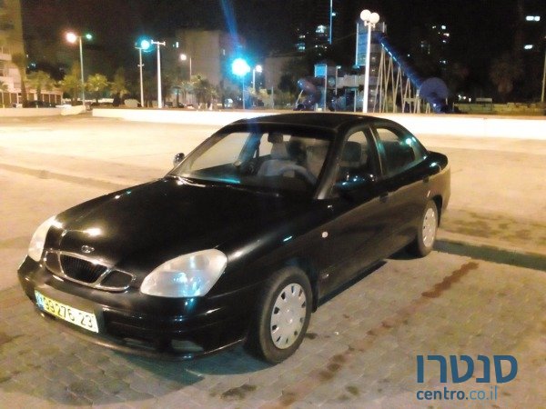 2001' Daewoo Nubira photo #1