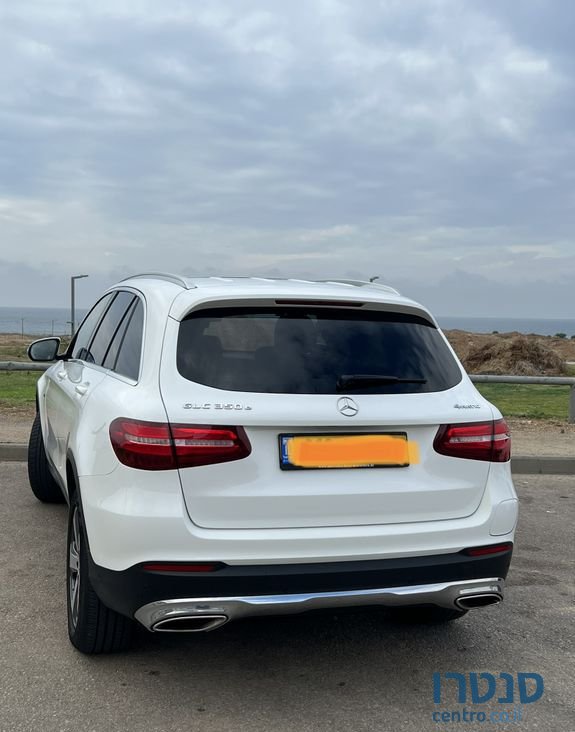 2018' Mercedes-Benz Glc מרצדס photo #3