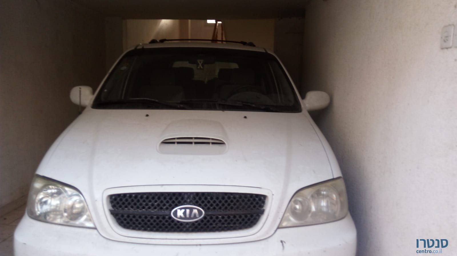 2006' Kia Carnival photo #4