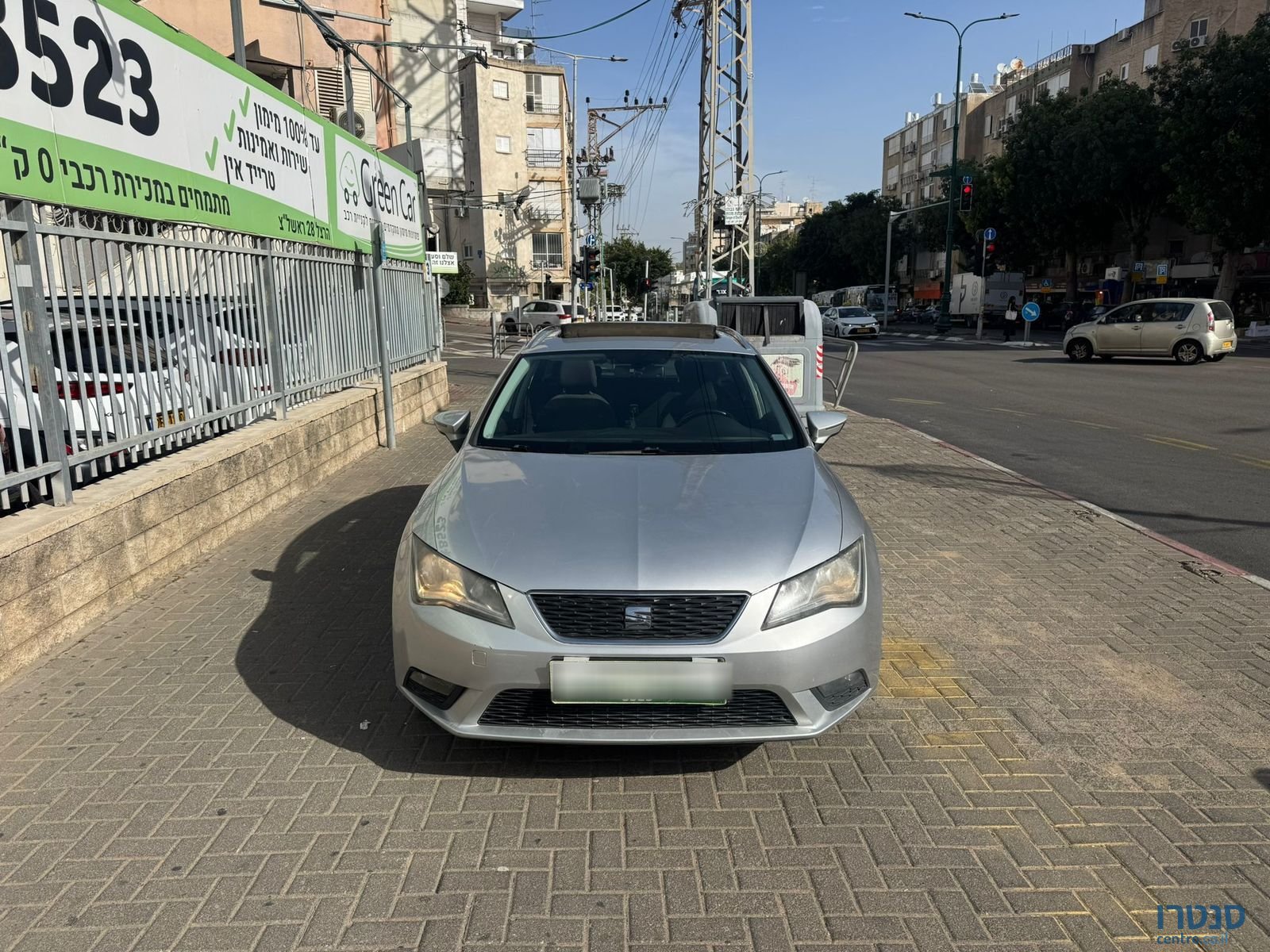2016' SEAT Leon photo #4