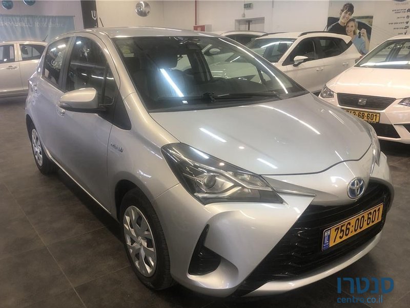 2019' Toyota Yaris טויוטה יאריס photo #1