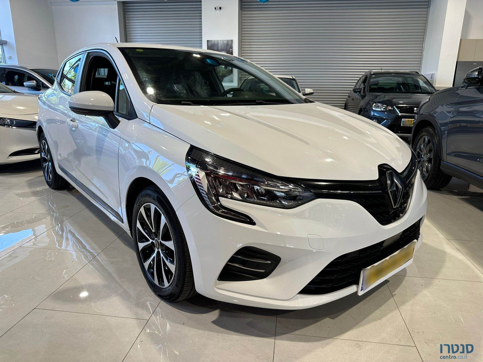 2020' Renault Clio photo #1