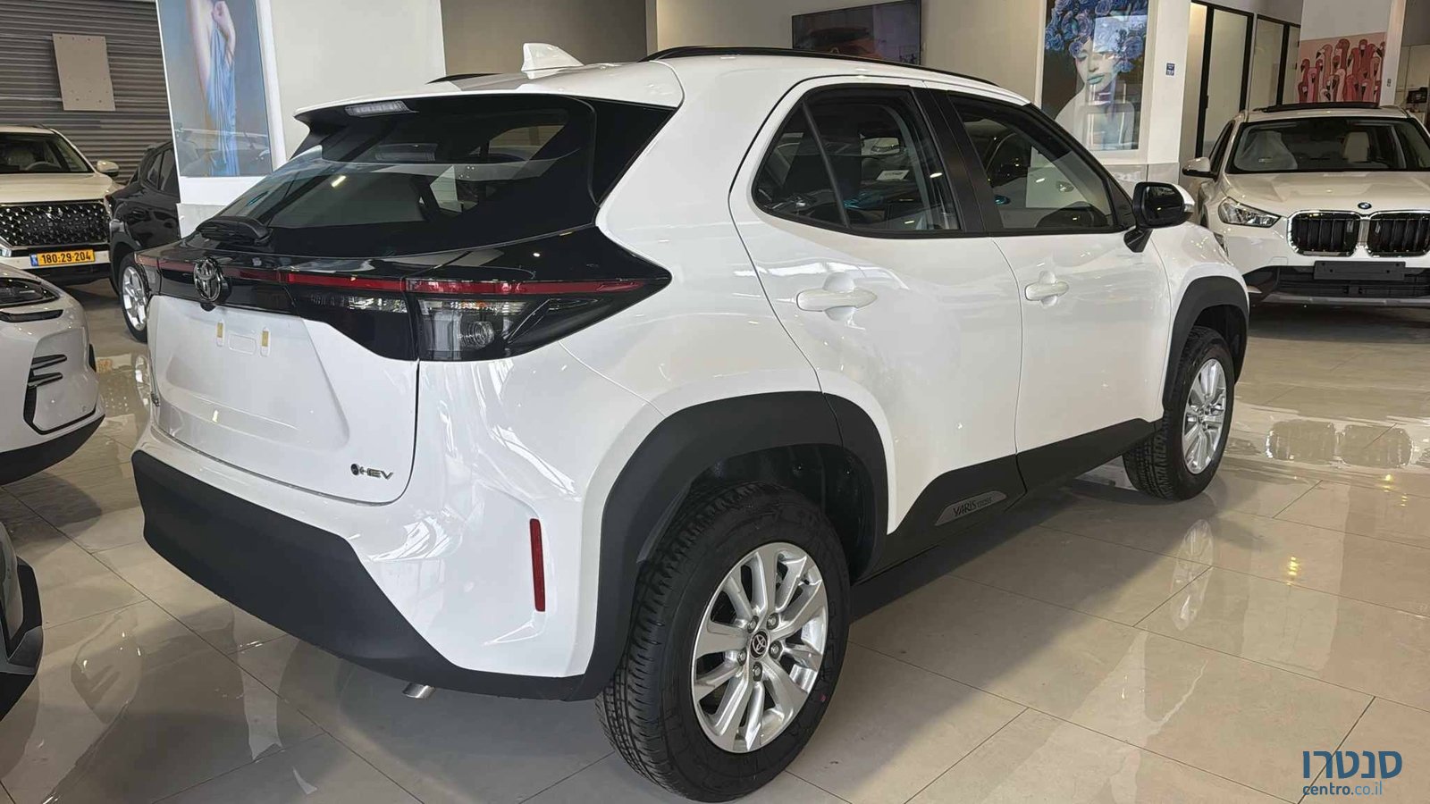 2025' Toyota Yaris Cross photo #3