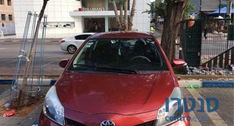 2013' Toyota Yaris טויוטה יאריס photo #1