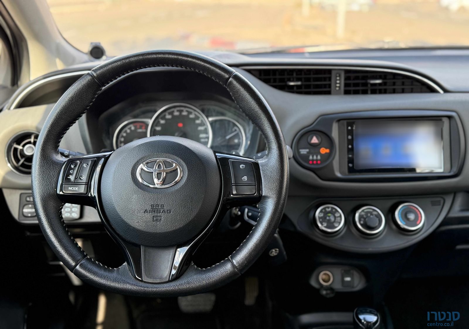 2019' Toyota Yaris טויוטה יאריס photo #3