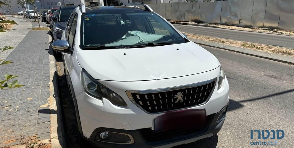2017' Peugeot 2008 פיג'ו photo #6