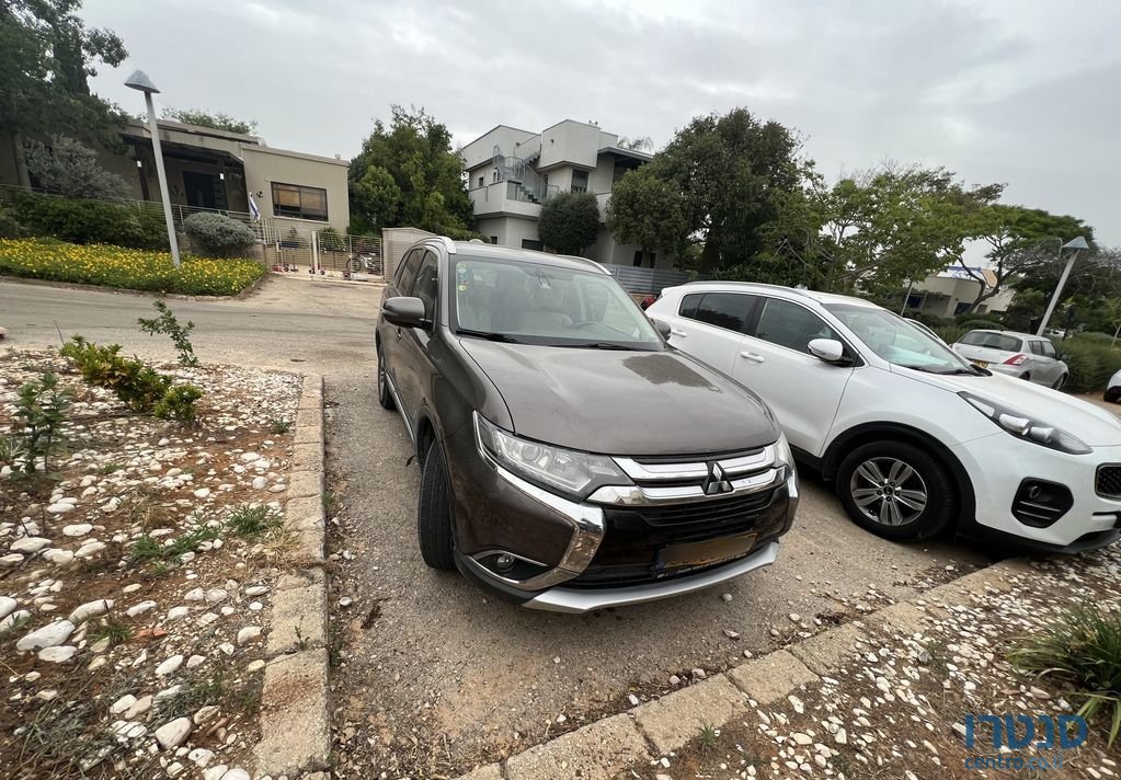 2016' Mitsubishi Outlander מיצובישי אאוטלנדר photo #5