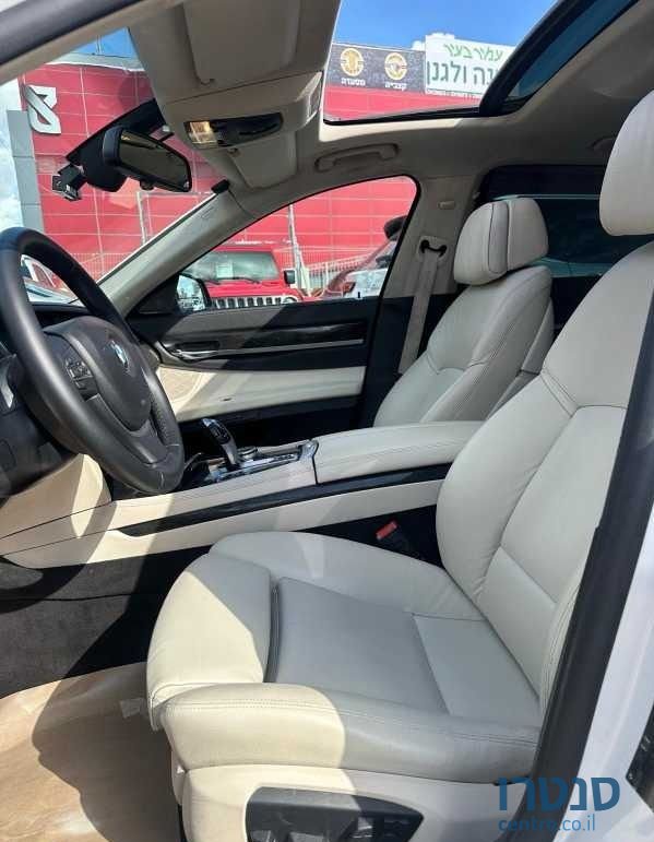 2014' BMW 7 Series ב.מ.וו סדרה 7 photo #5