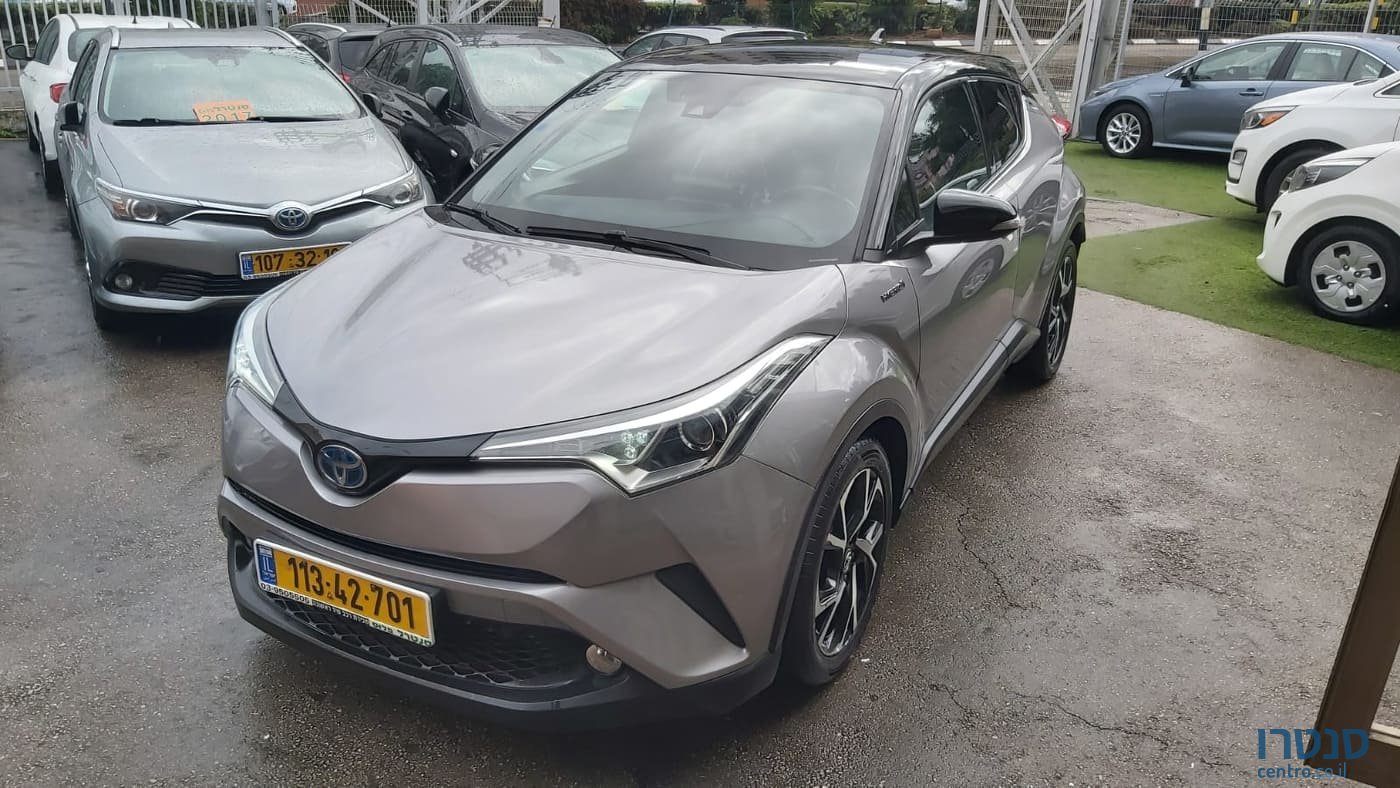 2017' Toyota C-HR photo #1