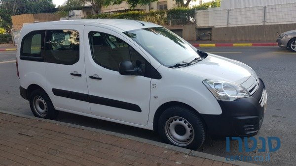 2019' Citroen Berlingo photo #1