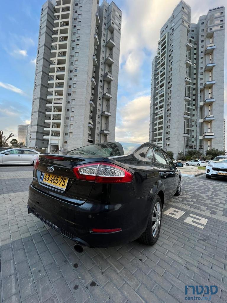 2012' Ford Mondeo photo #4