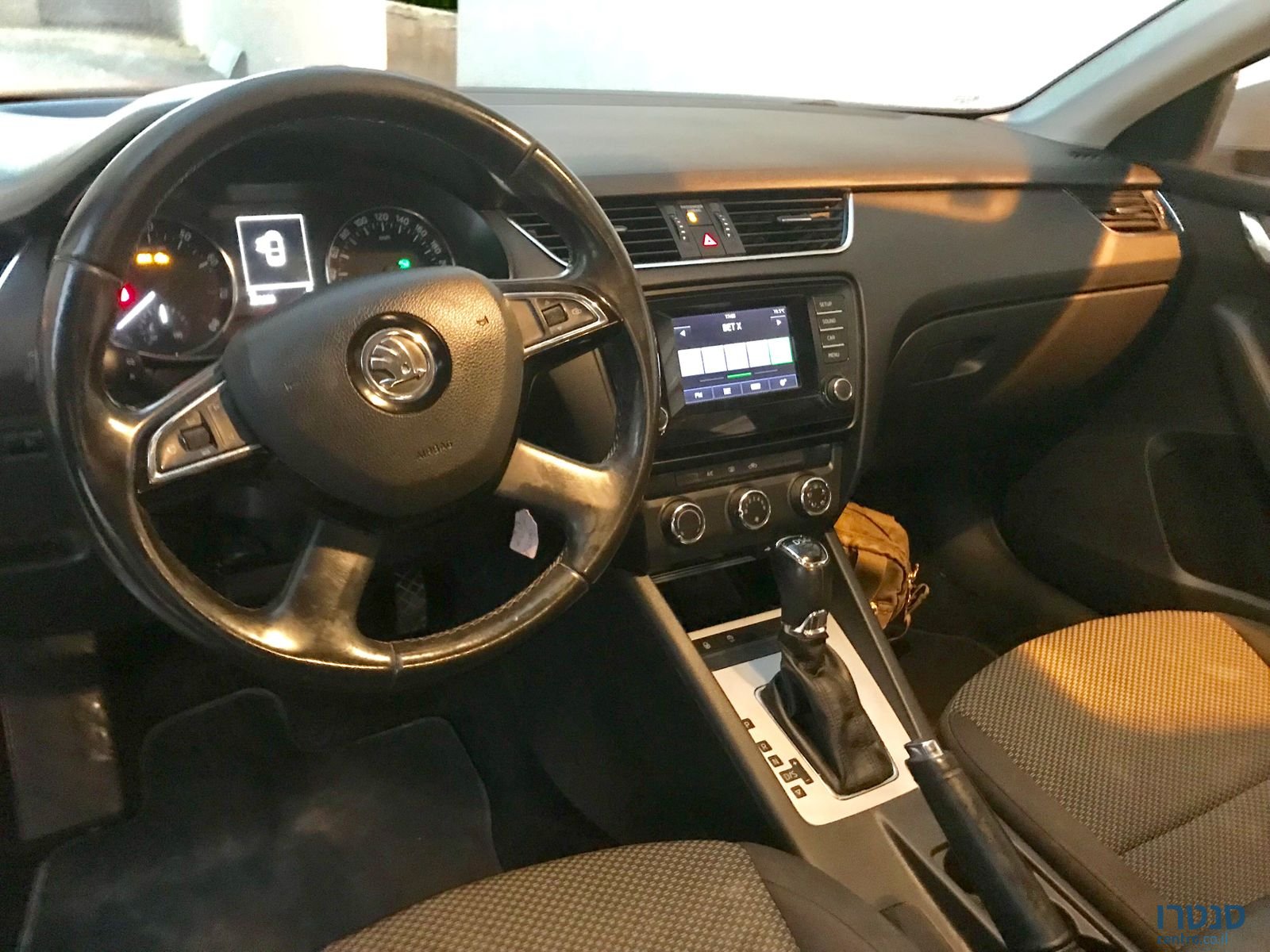 2013' Skoda Octavia A7 photo #3