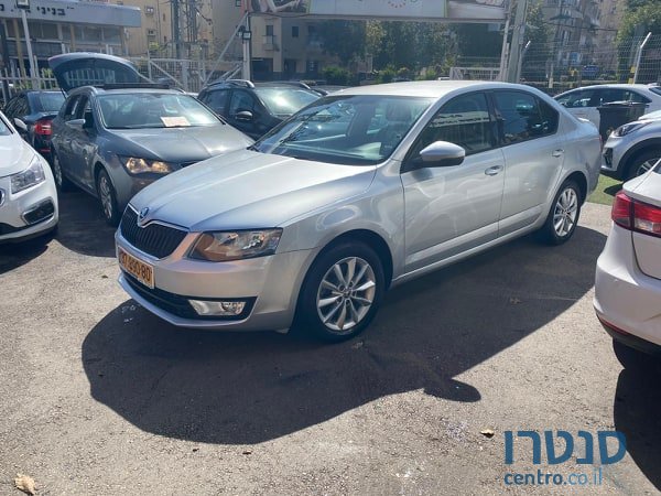 2017' Skoda Octavia photo #2