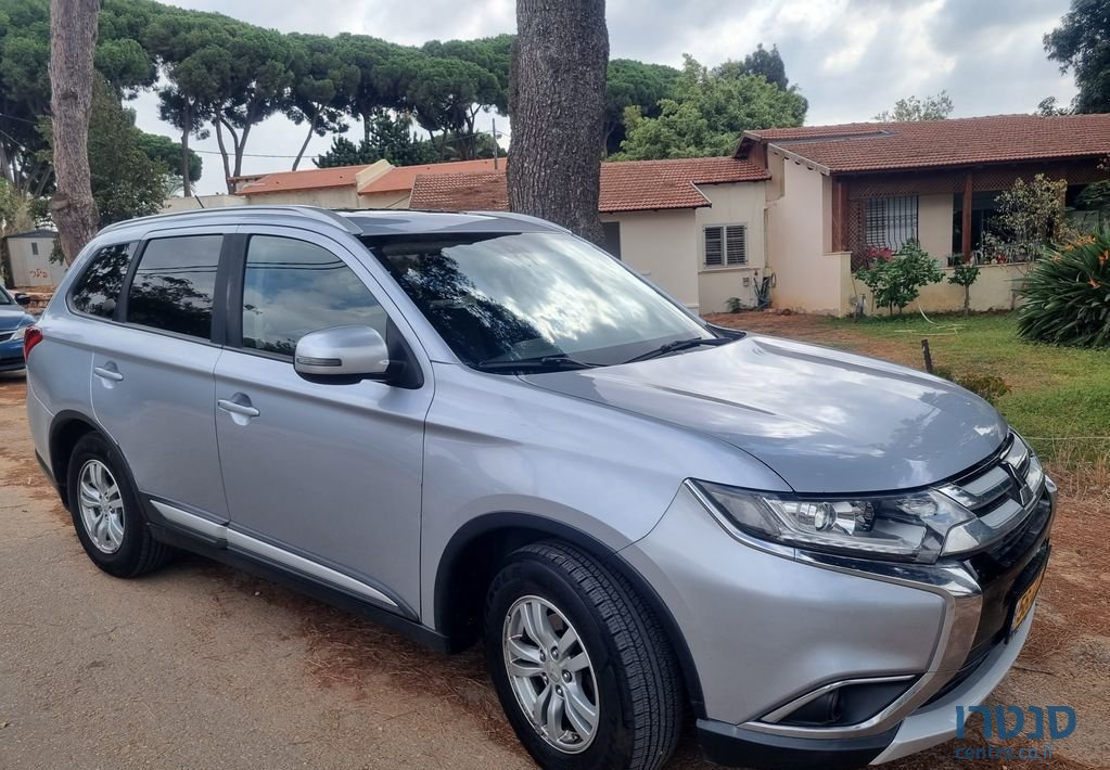 2016' Mitsubishi Outlander מיצובישי אאוטלנדר photo #4
