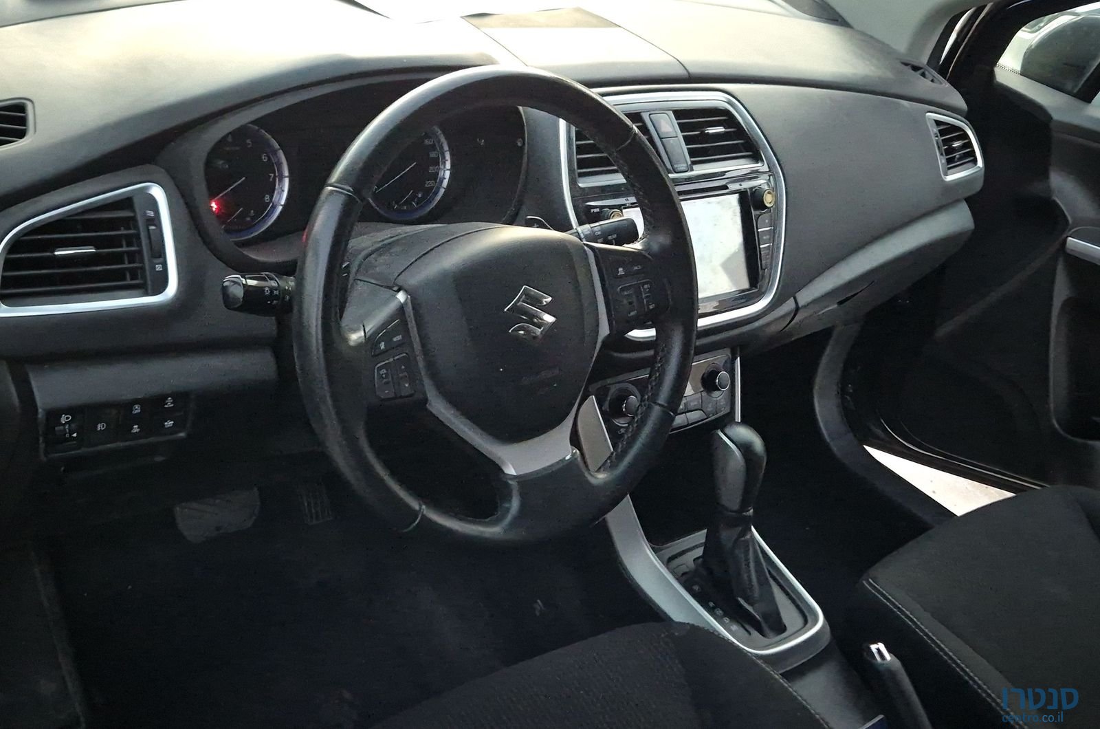 2021' Suzuki Crossover סוזוקי קרוסאובר photo #4