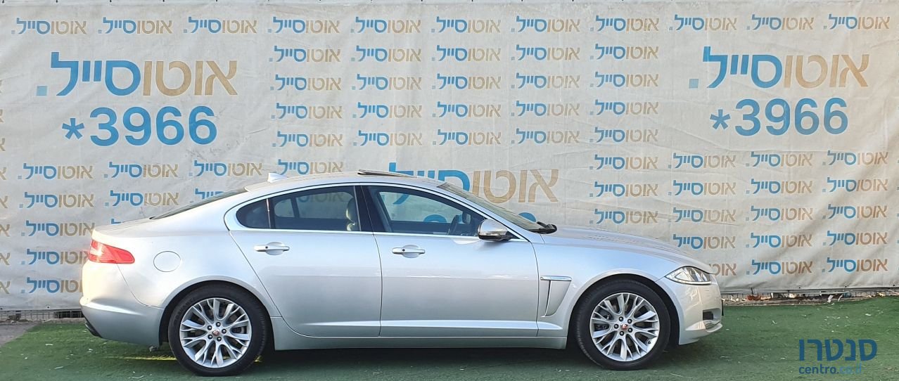 2015' Jaguar XF יגואר photo #4