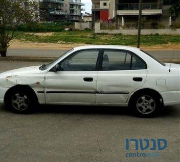 2000' Hyundai Accent Gls ‏4/5 דלת' אוטו' photo #2