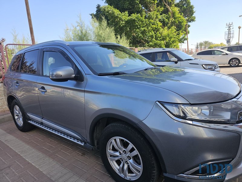 2016' Mitsubishi Outlander מיצובישי אאוטלנדר photo #4