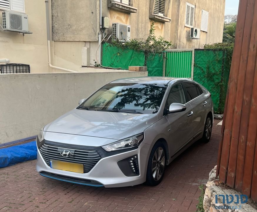 2018' Hyundai Ioniq יונדאי איוניק photo #1