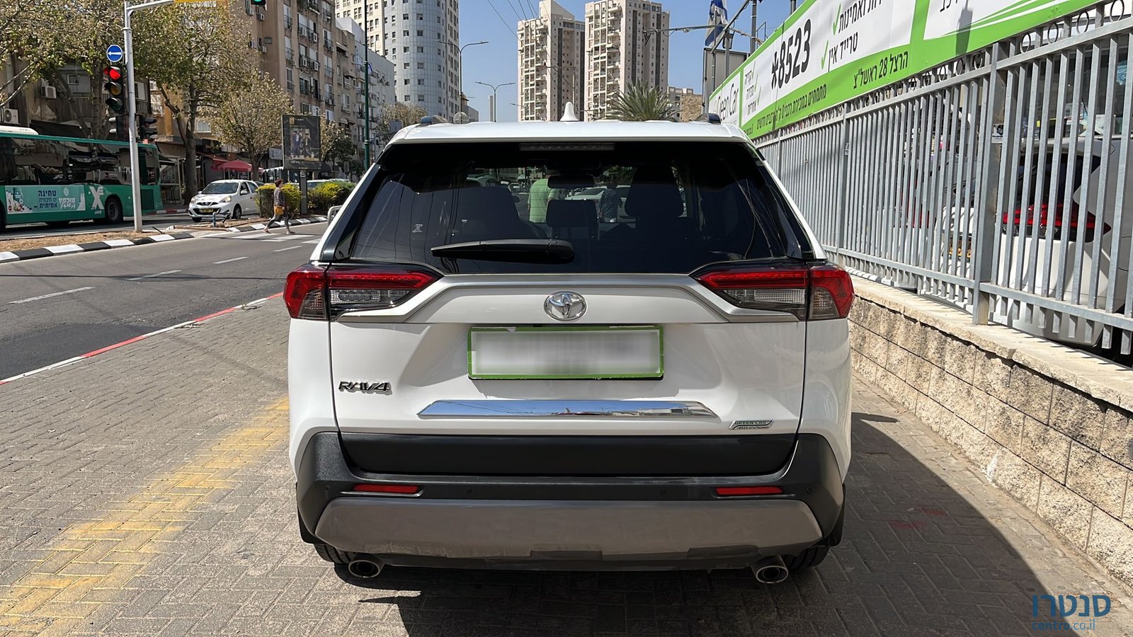 2021' Toyota RAV4 photo #5