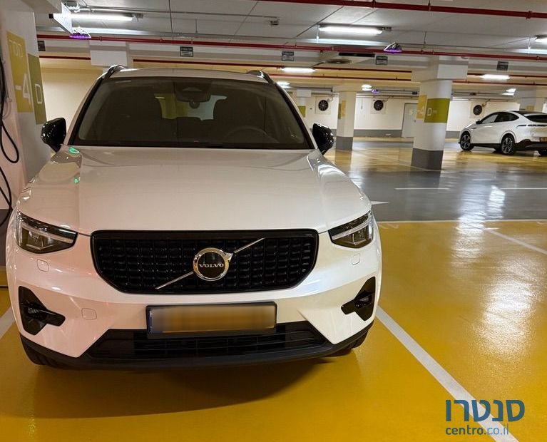 2024' Volvo XC40 וולוו photo #5