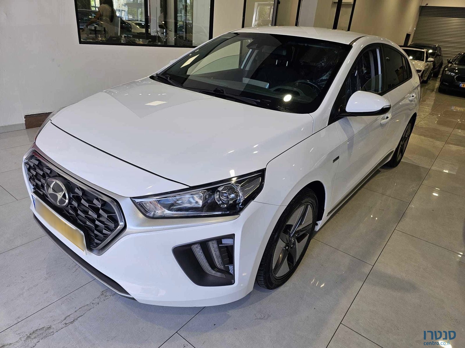2020' Hyundai Ioniq photo #1
