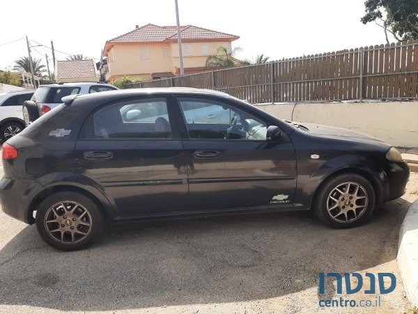 2008' Chevrolet Optra photo #1