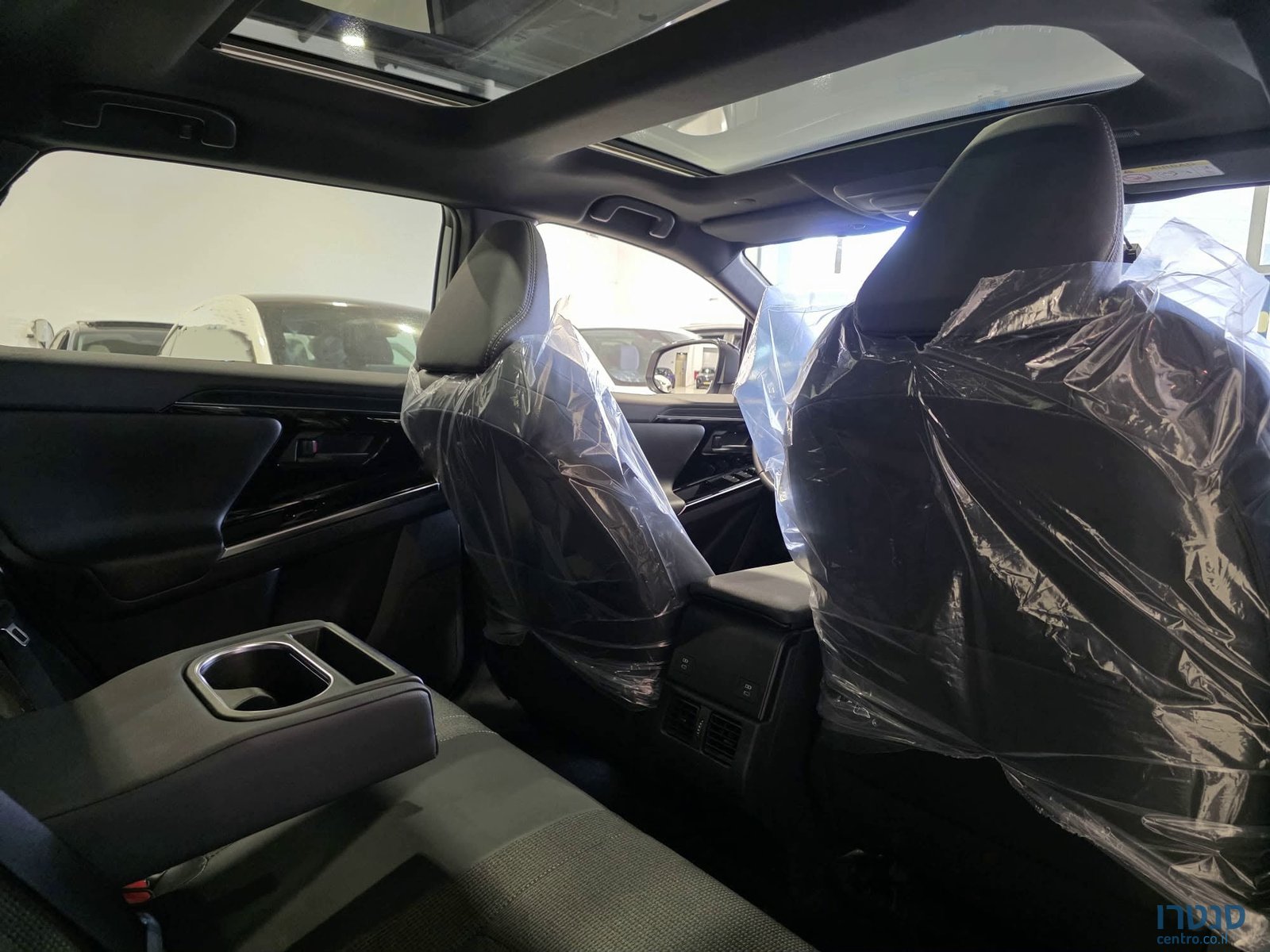 2024' Toyota bZ4X photo #7