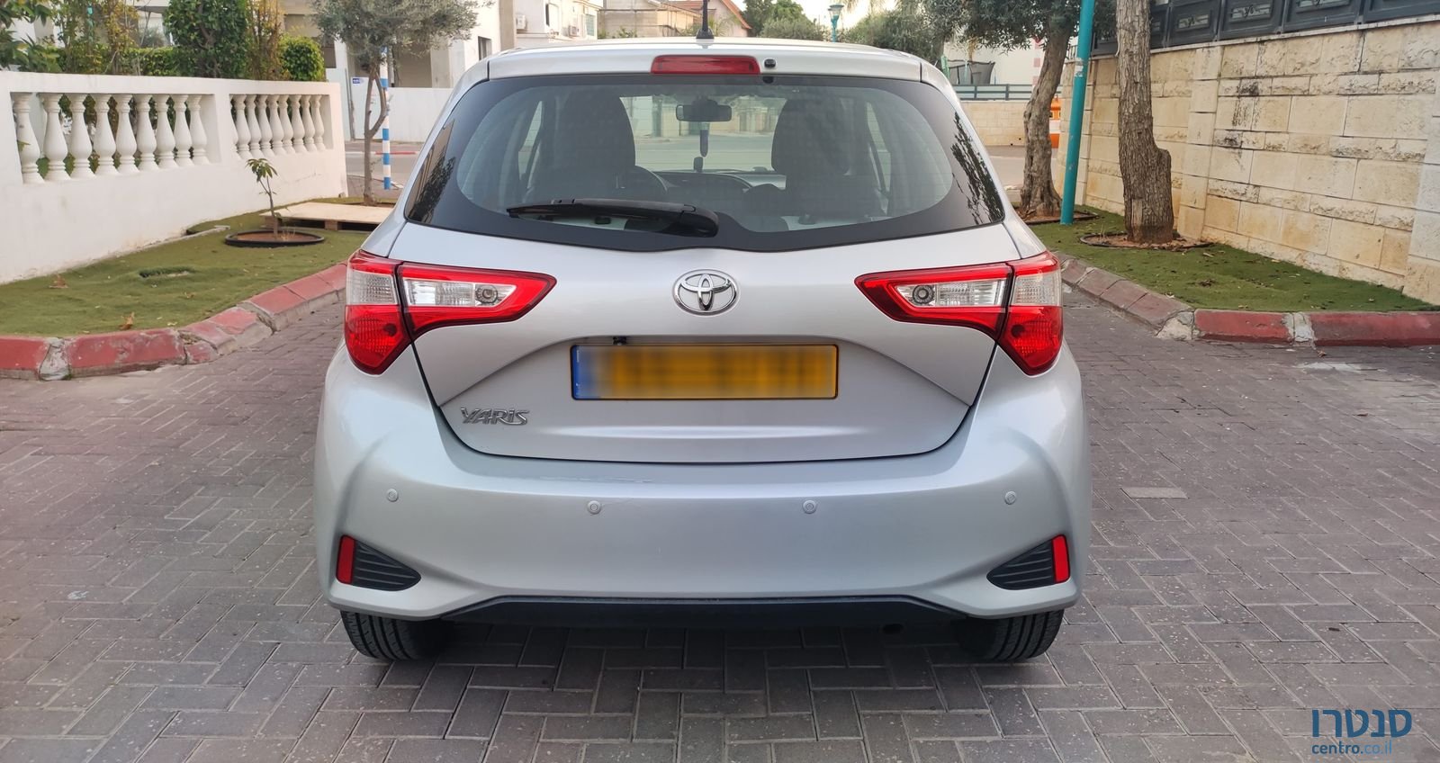 2018' Toyota Yaris טויוטה יאריס photo #5