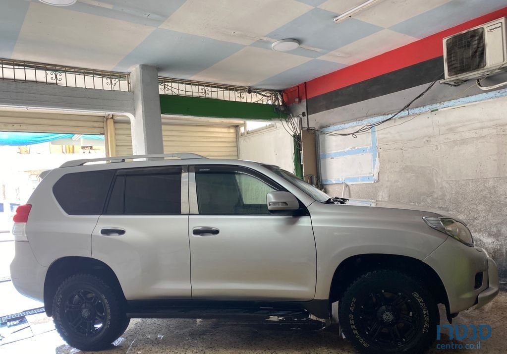 2011' Toyota Land Cruiser טויוטה לנד קרוזר photo #3