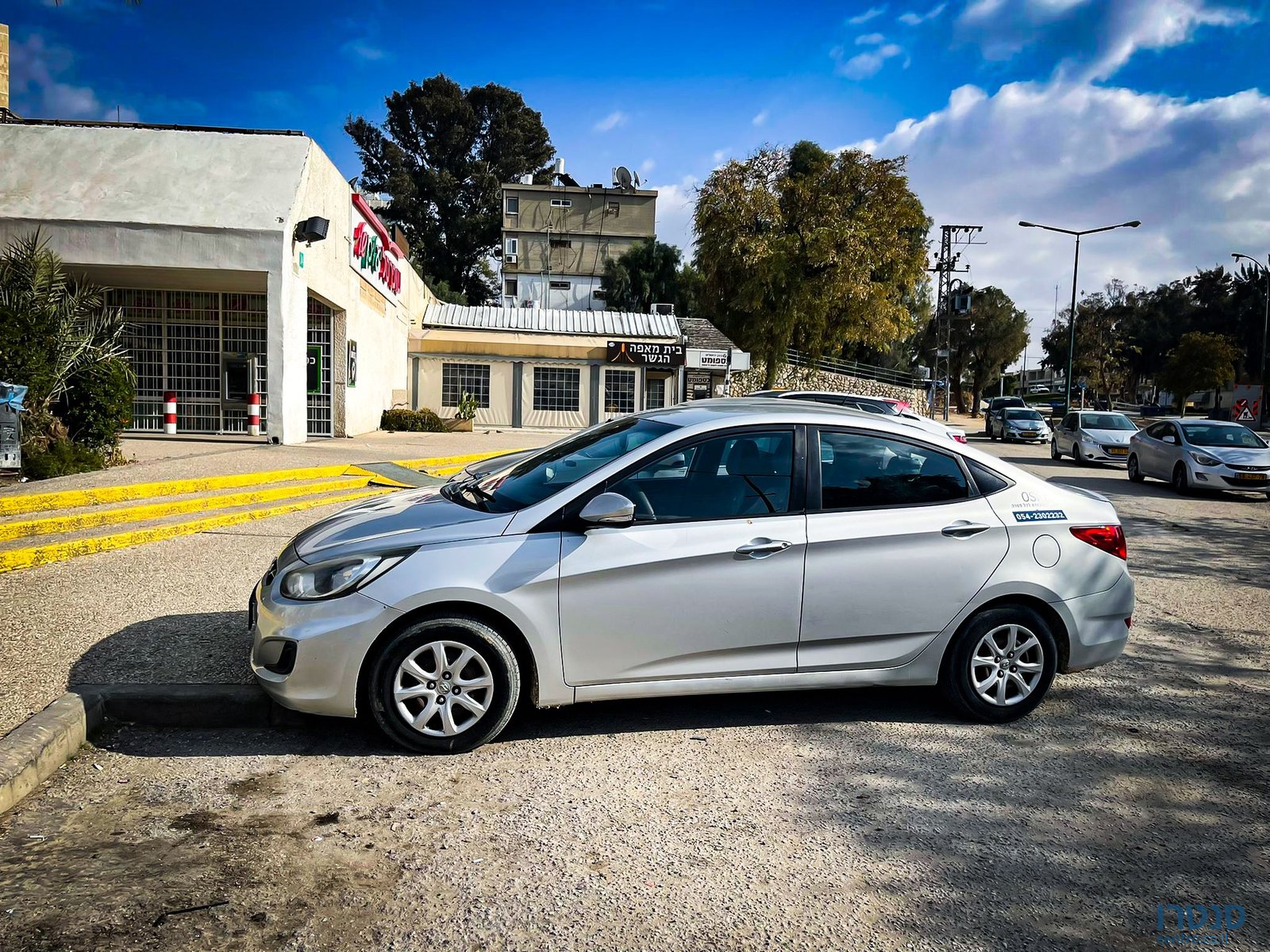 2013' Hyundai i25 יונדאי photo #2