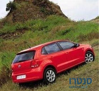 2013' Skoda Fabia photo #4