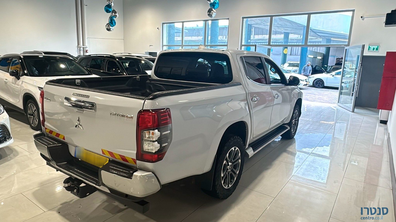 2023' Mitsubishi L 200 photo #2