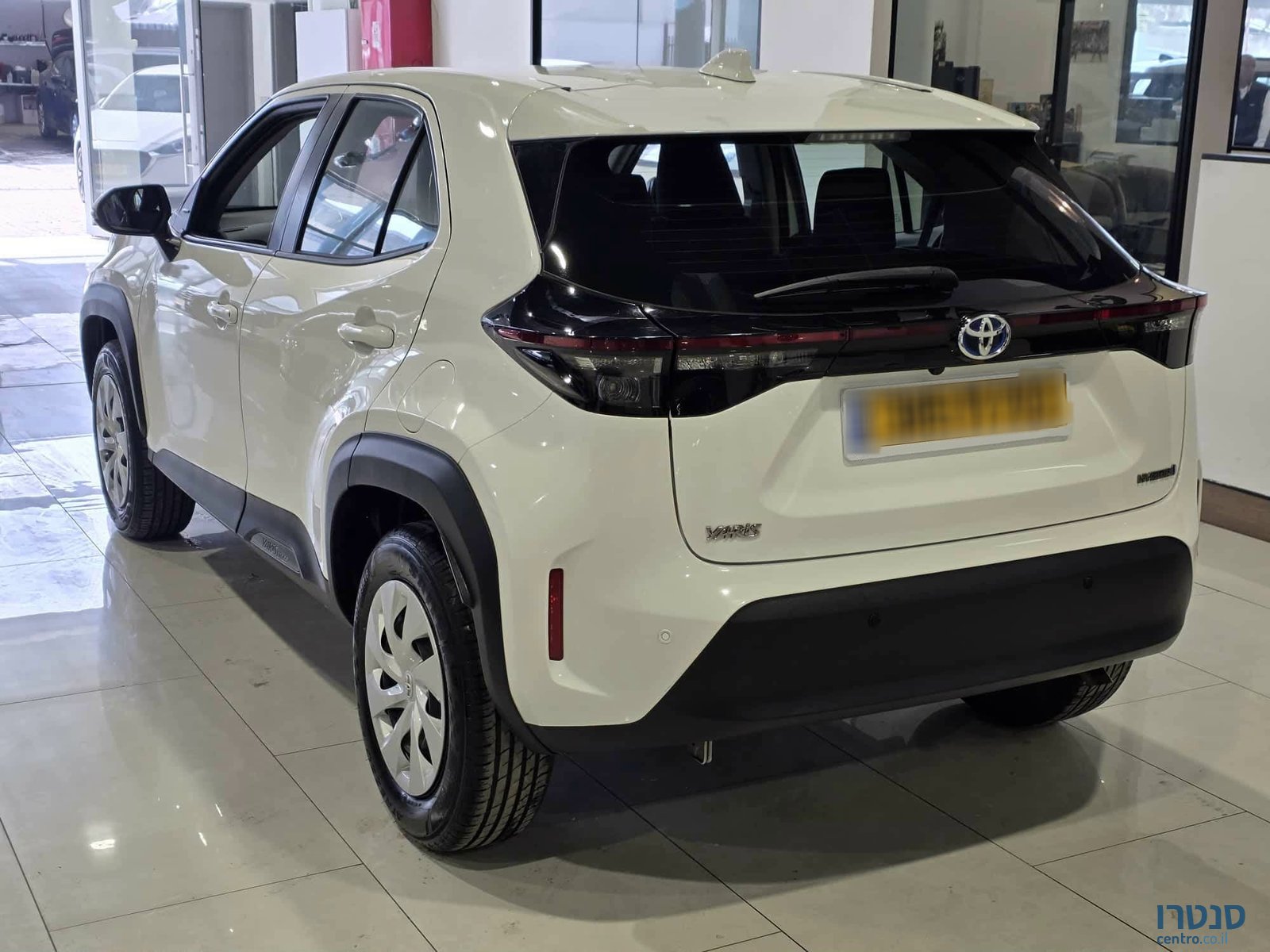 2023' Toyota Yaris Cross photo #4