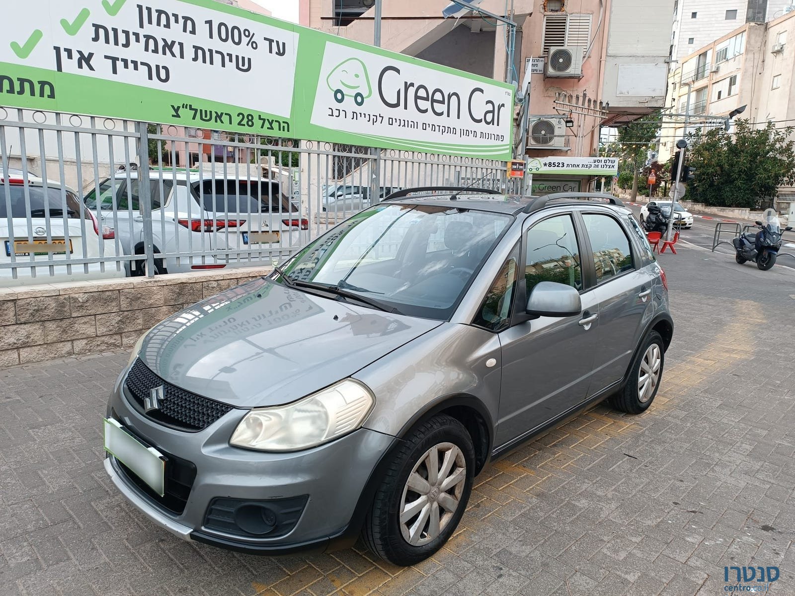 2014' Suzuki SX4 photo #3