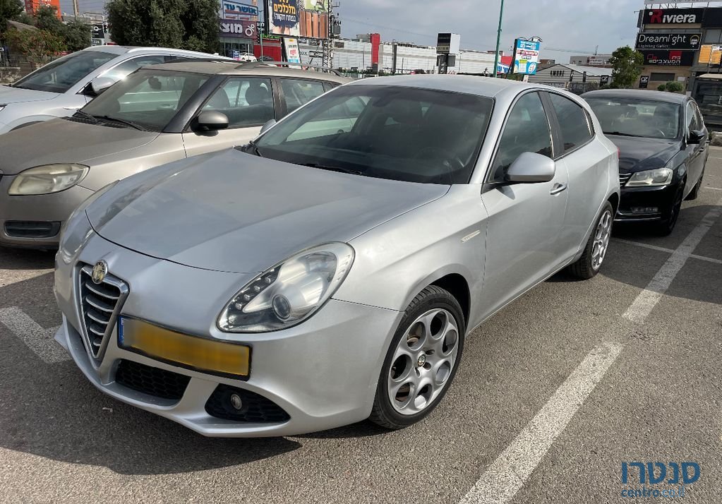 2013' Alfa Romeo Giulietta אלפא רומיאו ג'ולייטה photo #5