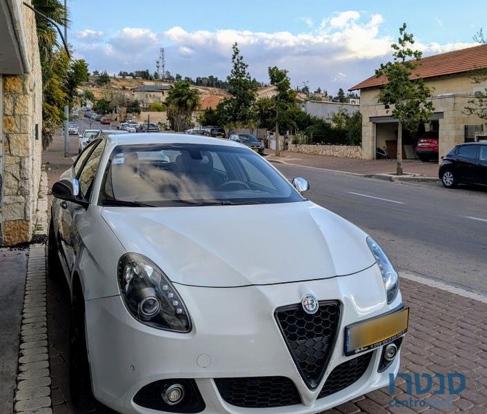 2014' Alfa Romeo Giulietta אלפא רומיאו ג'ולייטה photo #2