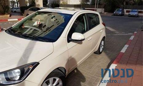 2014' Hyundai i20 i20 יונדאי photo #3
