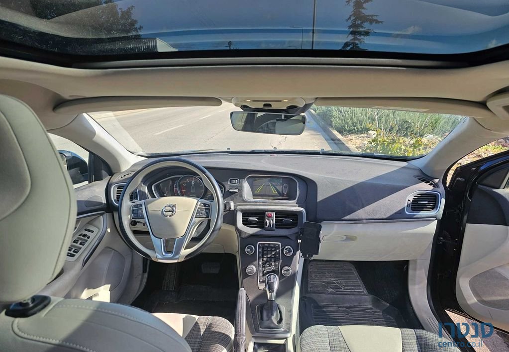 2018' Volvo V40 וולוו photo #5
