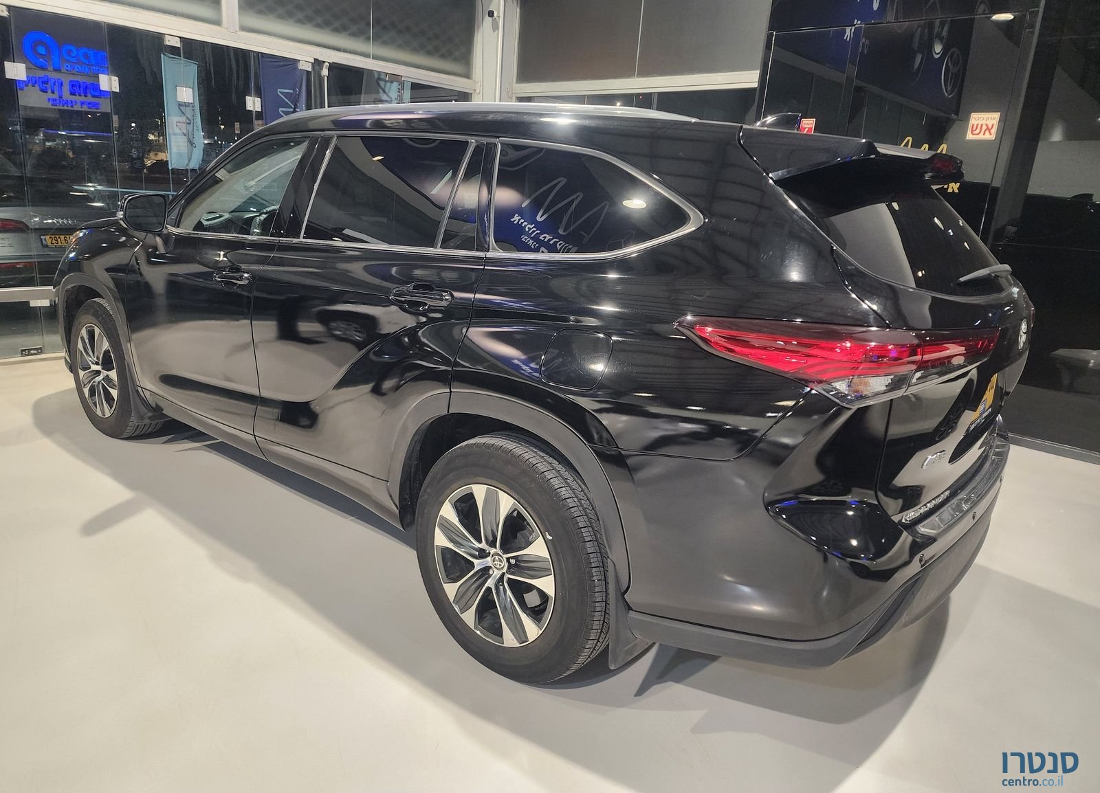 2020' Toyota Highlander טויוטה היילנדר photo #2