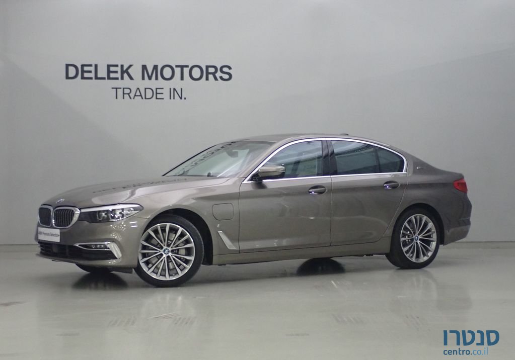 2019' BMW 5 Series ב.מ.וו סדרה 5 photo #1