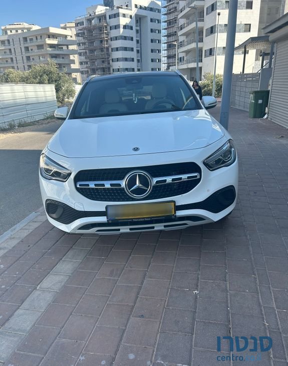 2021' Mercedes-Benz GLA מרצדס photo #2