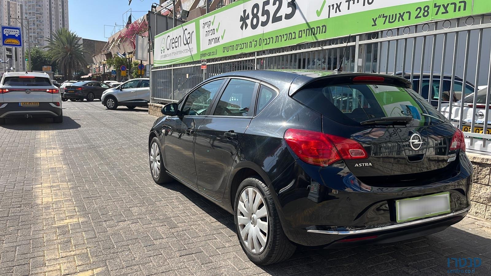 2017' Opel Astra photo #4