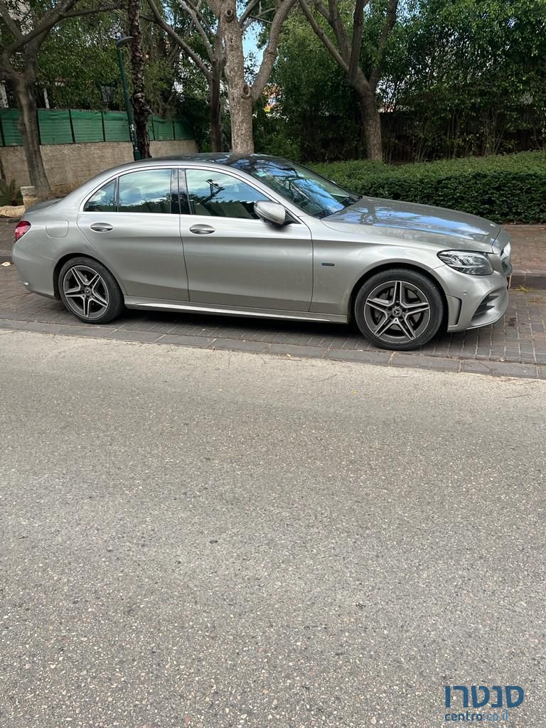 2020' Mercedes-Benz 300 מרצדס photo #2