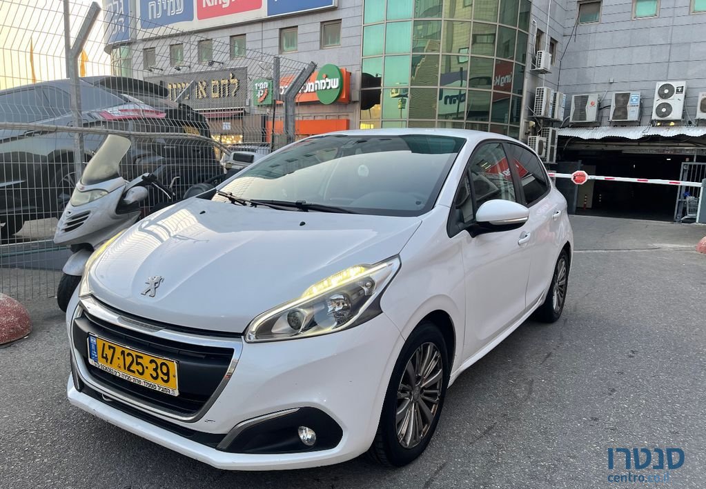 2016' Peugeot 208 פיג'ו photo #1